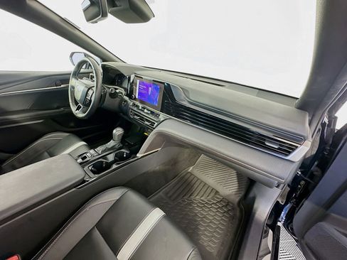 Used 2025 Toyota Camry SE w/ Convenience Package AWD/4WD image 28