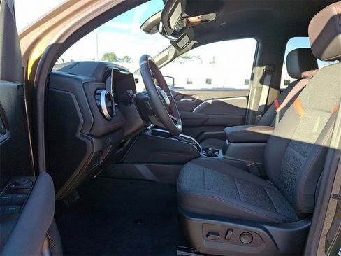 Certified 2024 Chevrolet Colorado Z71 w/ Z71 Convenience Package 2 image 15