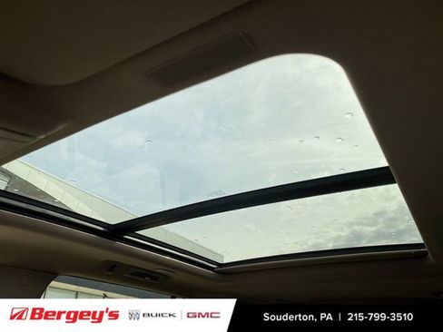 New 2026 GMC Yukon XL Denali w/ Denali Reserve Package image 21