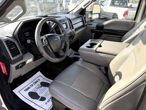 Used 2017 Ford F250 XL w/ Power Equipment Group RWD image 17