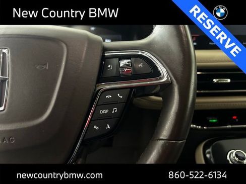 Used 2022 Lincoln Nautilus Reserve image 17