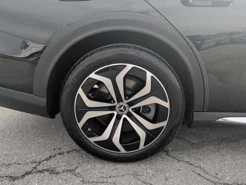 Used 2025 Mercedes-Benz E 450 4MATIC All-Terrain Wagon image 3