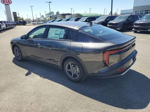 New 2026 Kia K4 LXS image 3