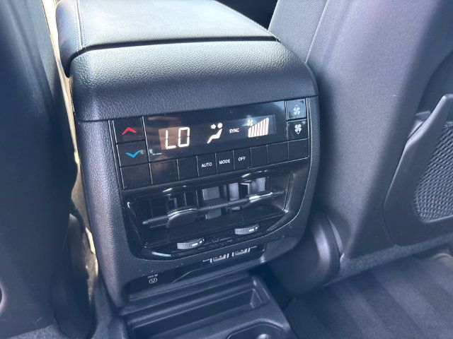 Used 2025 Jeep Grand Cherokee L Laredo w/ Luxury Tech Group I AWD/4WD image 14