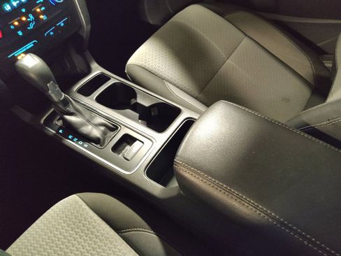 Used 2017 Ford Escape SE w/ Equipment Group 201A FWD image 26