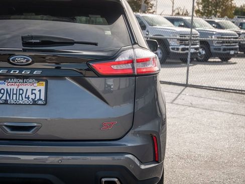 Used 2022 Ford Edge ST w/ Cargo Accessory Package image 8