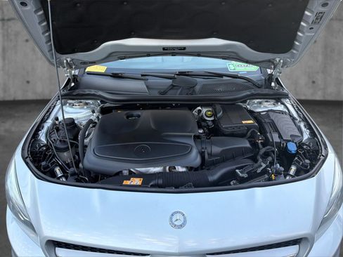 Used 2014 Mercedes-Benz CLA 250 image 11