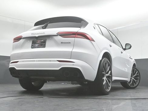 Used 2023 Maserati Grecale Modena AWD/4WD image 32