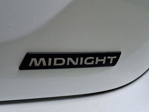 New 2025 Nissan Sentra SR w/ Midnight Edition image 21