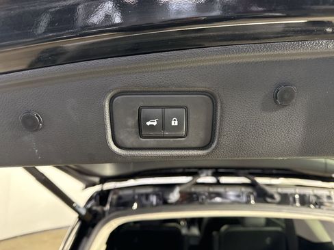 Certified 2023 Nissan Pathfinder Platinum w/ Lighting Package (N93) image 36