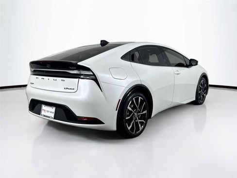 Certified 2023 Toyota Prius Prime FWD image 2