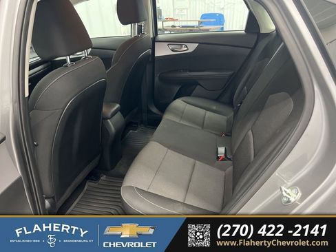 Used 2023 Kia Forte LXS w/ LXS Technology Package image 11