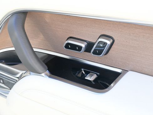 Used 2023 Land Rover Range Rover Autobiography image 59