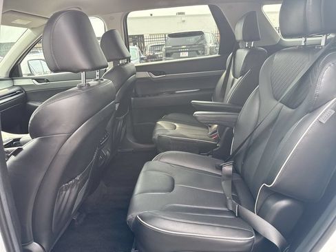 Used 2025 Hyundai Palisade SEL FWD image 26