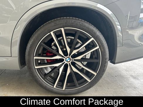 Used 2024 BMW X5 M60i AWD/4WD image 18