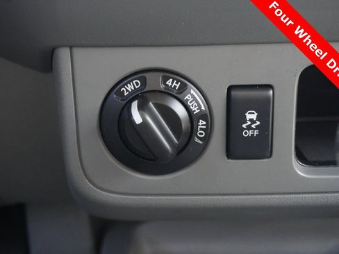 Used 2019 Nissan Frontier SV image 20