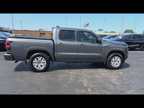 Used 2023 Nissan Frontier SV w/ SV Convenience Package RWD image 9