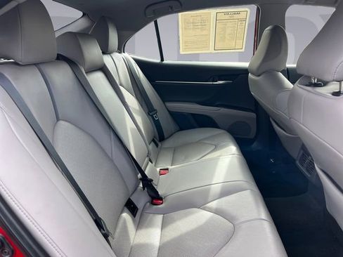 Used 2023 Toyota Camry XLE image 18