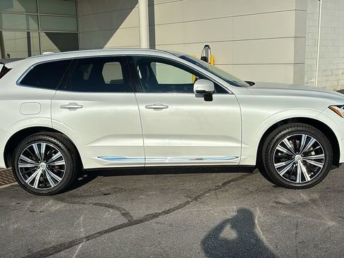 Used 2023 Volvo XC60 B5 Plus w/ Climate Package AWD/4WD image 28