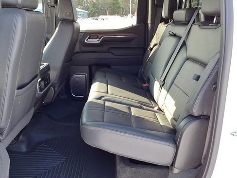 Used 2023 Chevrolet Silverado 1500 High Country w/ Technology Package image 18