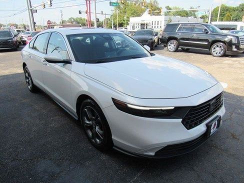 Used 2024 Honda Accord EX image 1