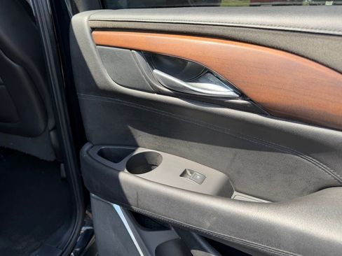 Used 2016 Cadillac Escalade 2WD image 35