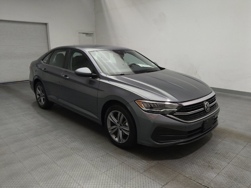 Used 2024 Volkswagen Jetta SE FWD image 13