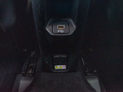 Used 2019 Jeep Renegade Trailhawk AWD/4WD image 31