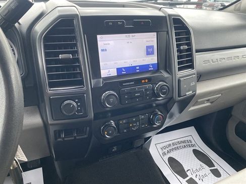 Used 2022 Ford F350 XLT AWD/4WD image 22