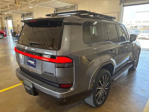 Used 2024 Lexus GX 550 w/ Accessory Package (Z1) AWD/4WD image 6