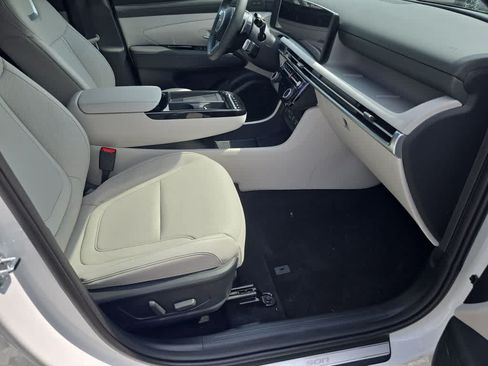 New 2026 Hyundai Tucson Limited FWD image 23