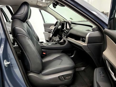 Certified 2024 Toyota Grand Highlander AWD image 17