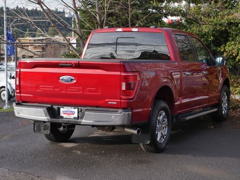 Certified 2022 Ford F150 XLT w/ Equipment Group 302A High image 26