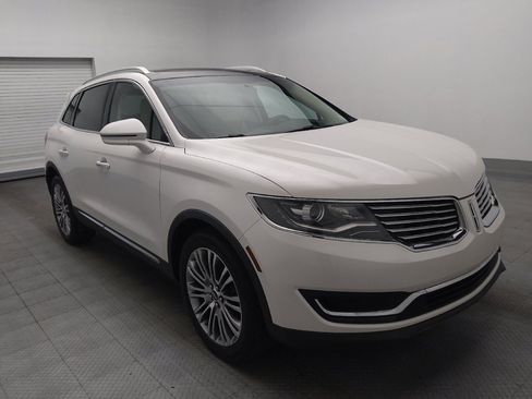 Used 2016 Lincoln MKX Reserve w/ Enhanced Security Package image 13