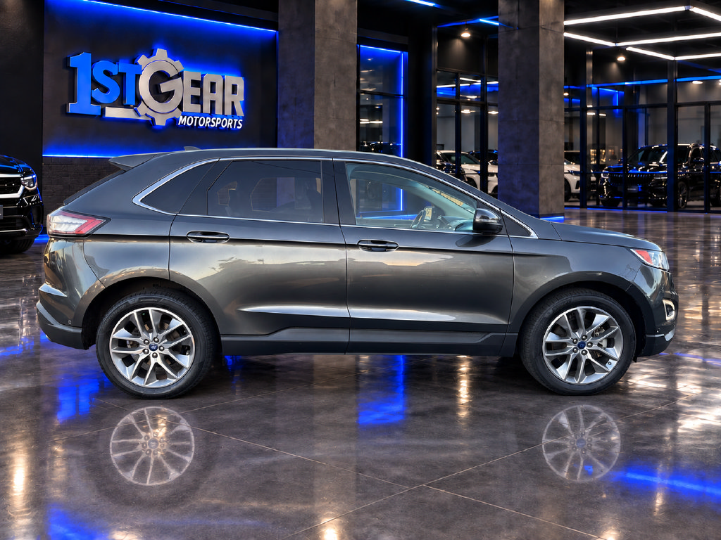 Used 2018 Ford Edge Titanium w/ Equipment Group 302A AWD/4WD image 5