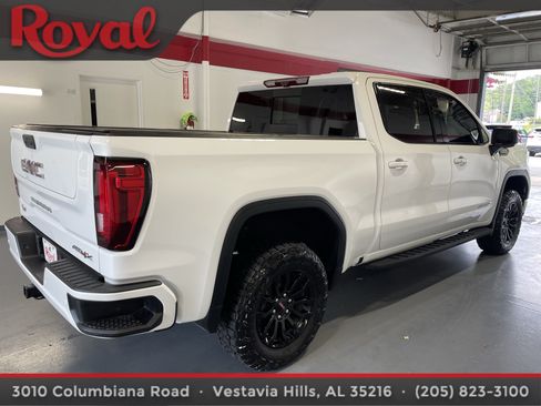 Used 2022 GMC Sierra 1500 AT4X AWD/4WD image 4