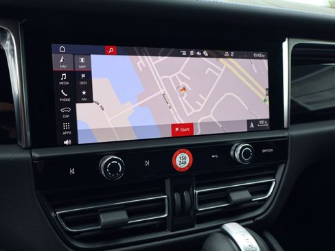 New 2026 Porsche Macan AWD/4WD image 18