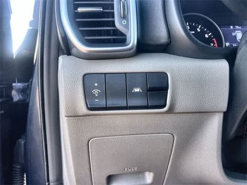 Used 2022 Kia Sportage LX image 29