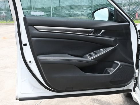 Used 2021 Honda Accord Sport image 18
