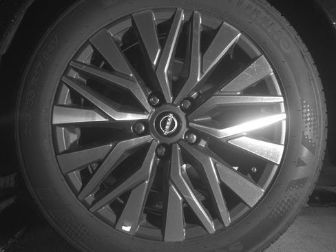 Used 2025 Nissan Altima 2.5 SV image 13