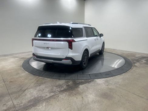 New 2026 Kia Carnival EX image 5
