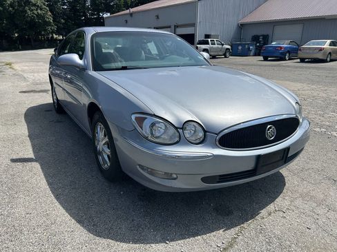Used 2006 Buick LaCrosse CXL w/ Chrome Appearance Package image 4