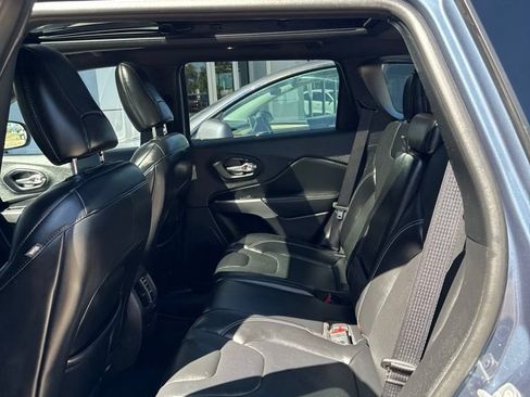 Used 2021 Jeep Cherokee Latitude Lux 80th Anniv w/ Quick Order Package 26U 80TH AWD/4WD image 6
