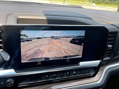 Certified 2024 Chevrolet Silverado 2500 LT image 13