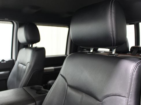 Used 2016 Ford F250 Lariat w/ Chrome Package AWD/4WD image 4