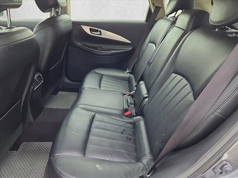 Used 2017 INFINITI QX50 2WD image 17