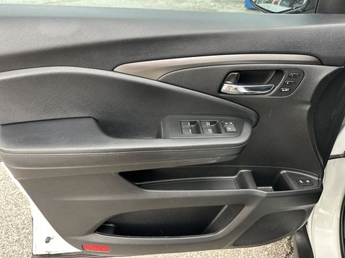 Used 2021 Honda Pilot Special Edition image 23