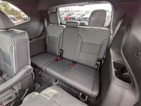 Used 2024 GMC Acadia Denali w/ Super Cruise Package image 19