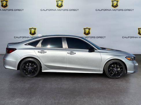 Used 2025 Honda Civic Sport image 6