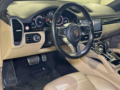 Used 2019 Porsche Cayenne S AWD/4WD image 16
